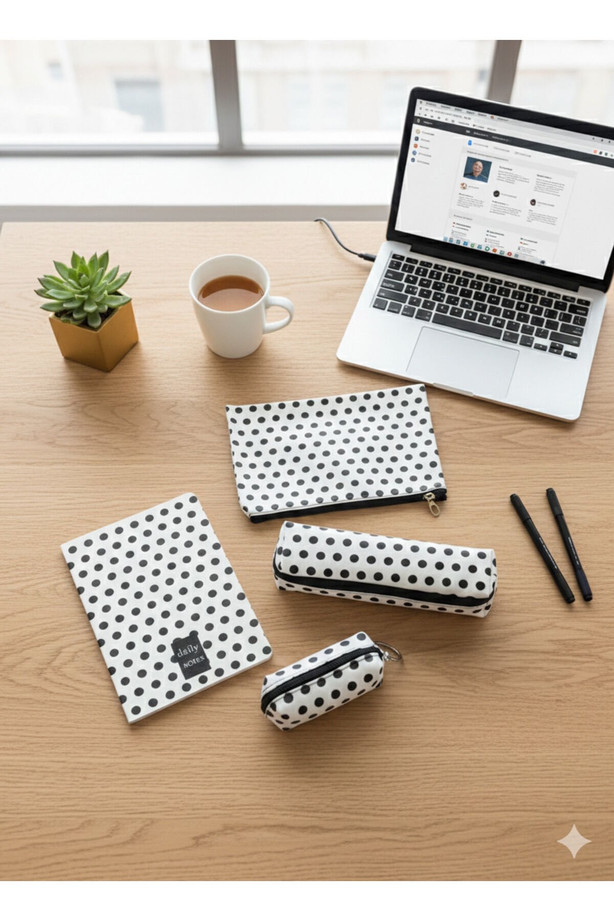 Lizy Modern Geometrik Desen Günlük&Ofis Seti (Defter-Akseuar Çantası-Kalemlik-Para Çantası) Siyah