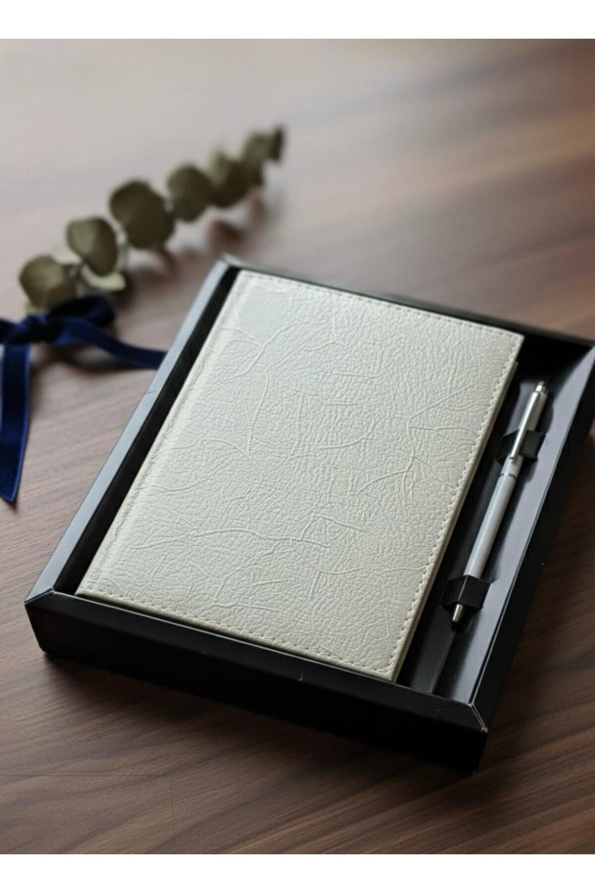 Lizy Deri Dokulu Şık Defter & Kalem Seti – 14x20cm Krem
