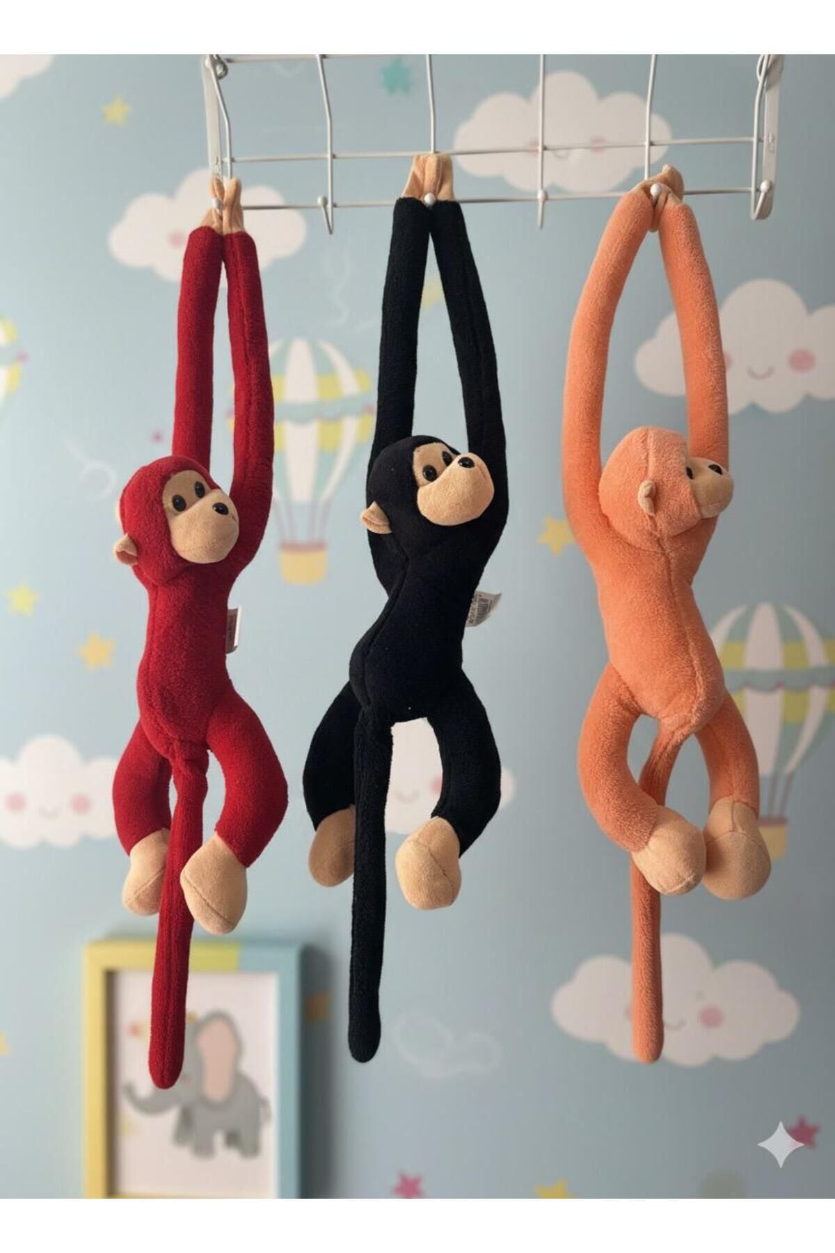 Atakids Sarılan Peluş Maymun Eğlenceli ve Sevimli Oyun Arkadaşı (3 Adet) Siyah - Kırmızı - Turuncu