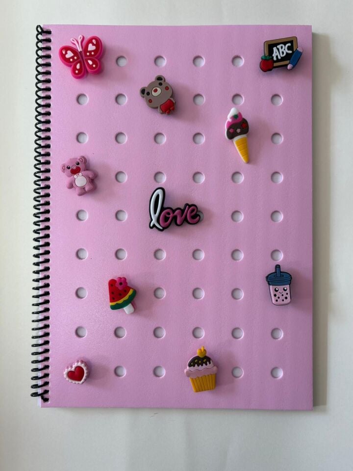 Adalinhome Charm Kapaklı A4 Spiralli Çizgili Defter (80 Yaprak)