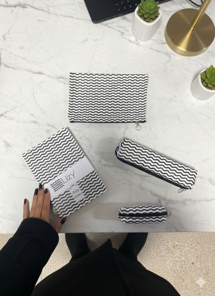 Adalinhome Lizy Modern Geometrik Desen Günlük&Ofis Seti (Defter-Akseuar Çantası-Kalemlik-Para Çantası)