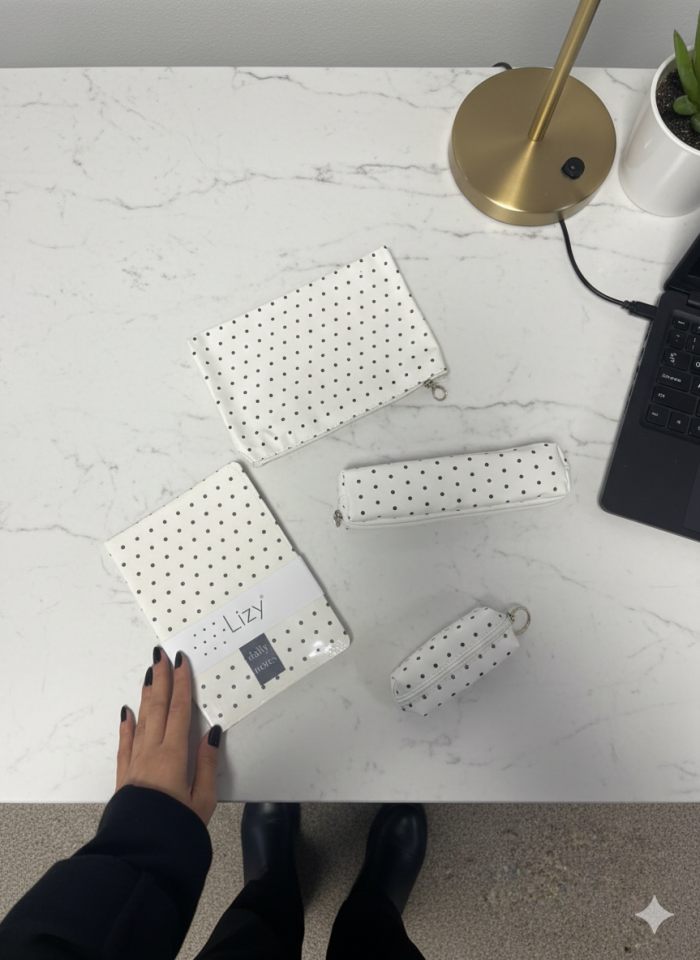 Adalinhome Lizy Modern Geometrik Desen Günlük&Ofis Seti (Defter-Akseuar Çantası-Kalemlik-Para Çantası)