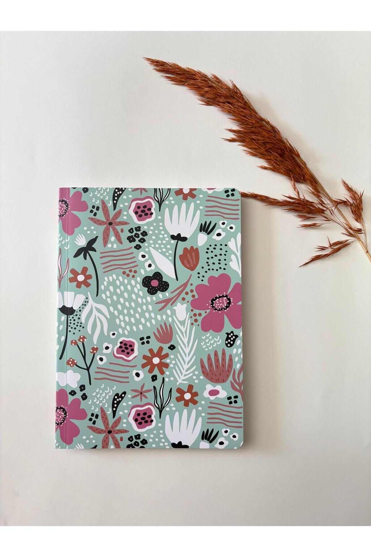 Atakids Lizy Karton Kapak Renkli Sayfalı Çizgili Defter – 128 Sayfa / 21x15 cm Yeşil