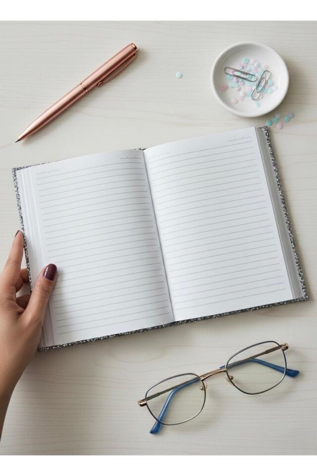 Parıltılı Çizgili Defter – Günlük ve Not Defteri / 14x20 cm/ 168 Yaprak Gümüş